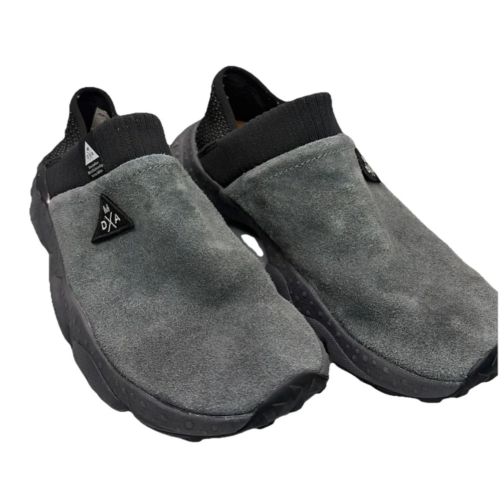 Men's Gray Slip-On Sneakers - DXA